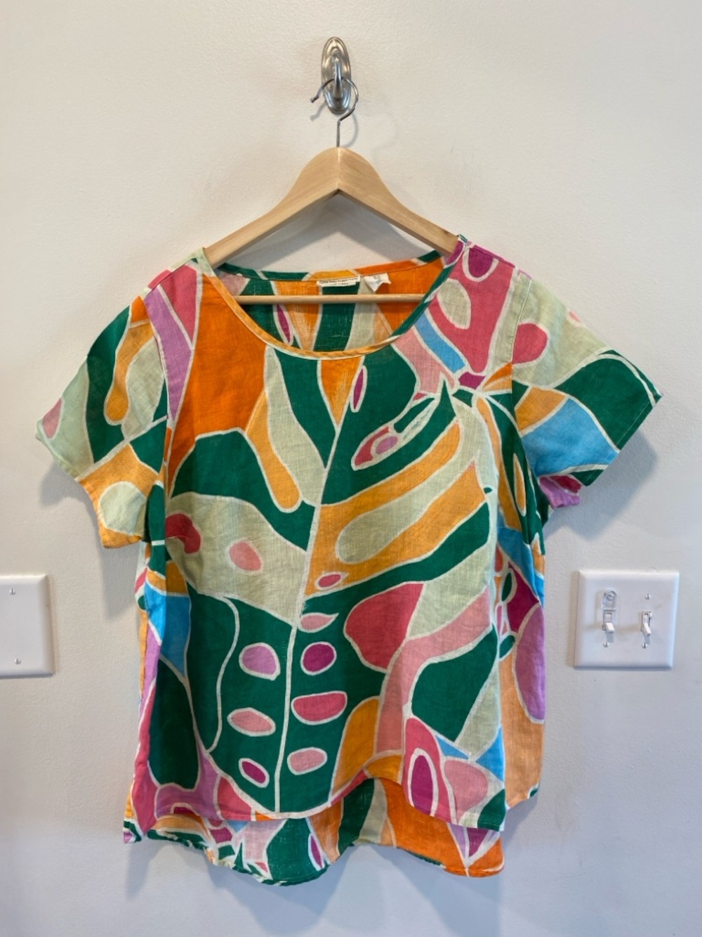 Christian Siriano Womens short sleeve top 100% linen size 1X abstract colorful